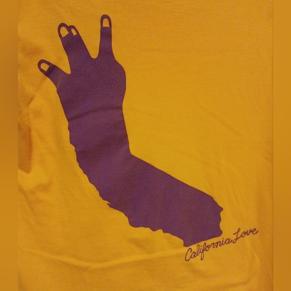 Ashkahn California Love West Coast Vibes Size Small Yellow T-Shirt Distressed - Picture 2 of 9